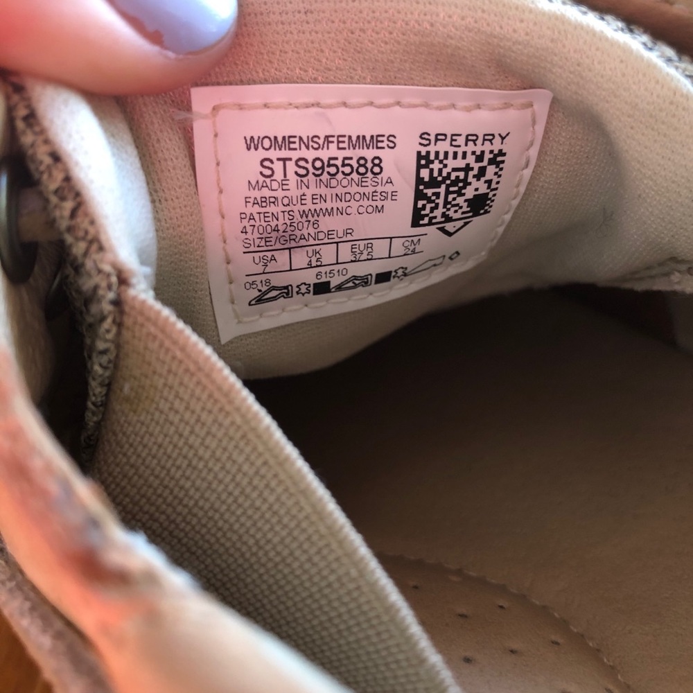 Sperry’s - Picture 3 of 4